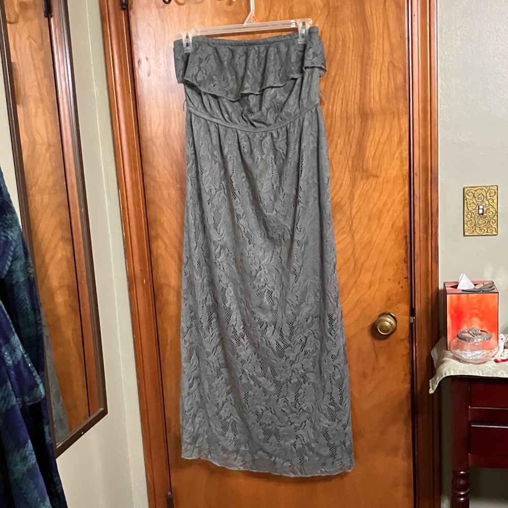 Trixxi Hunter Green lace maxi dress